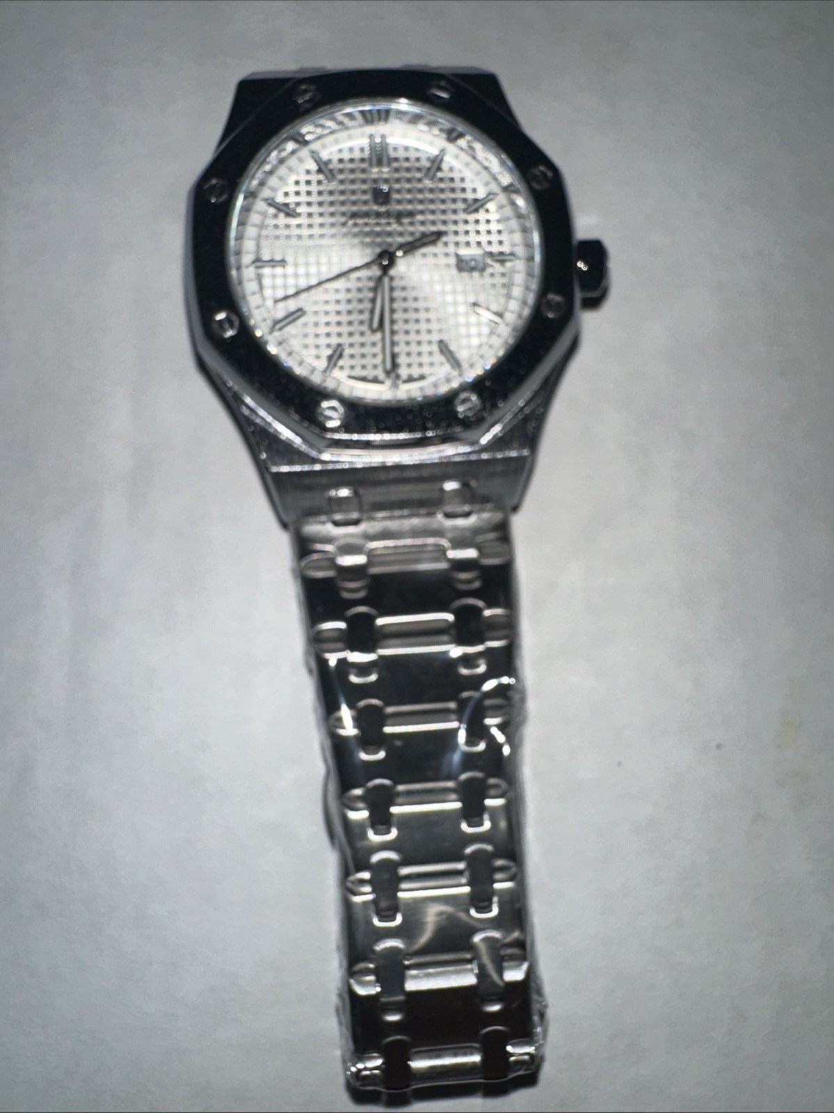 Poedagar Men’s Octagon Quartz Wristwatch White Dial Date Silver Stainless 30m