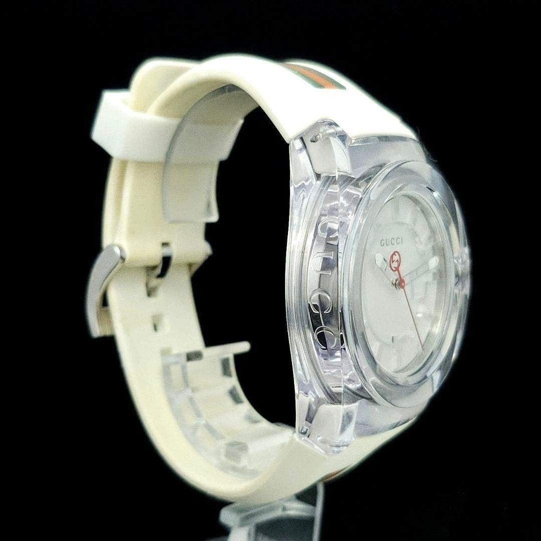 GUCCI Sync 137.1 White Dial Quartz Date Rubber Unisex Watch Swiss Made