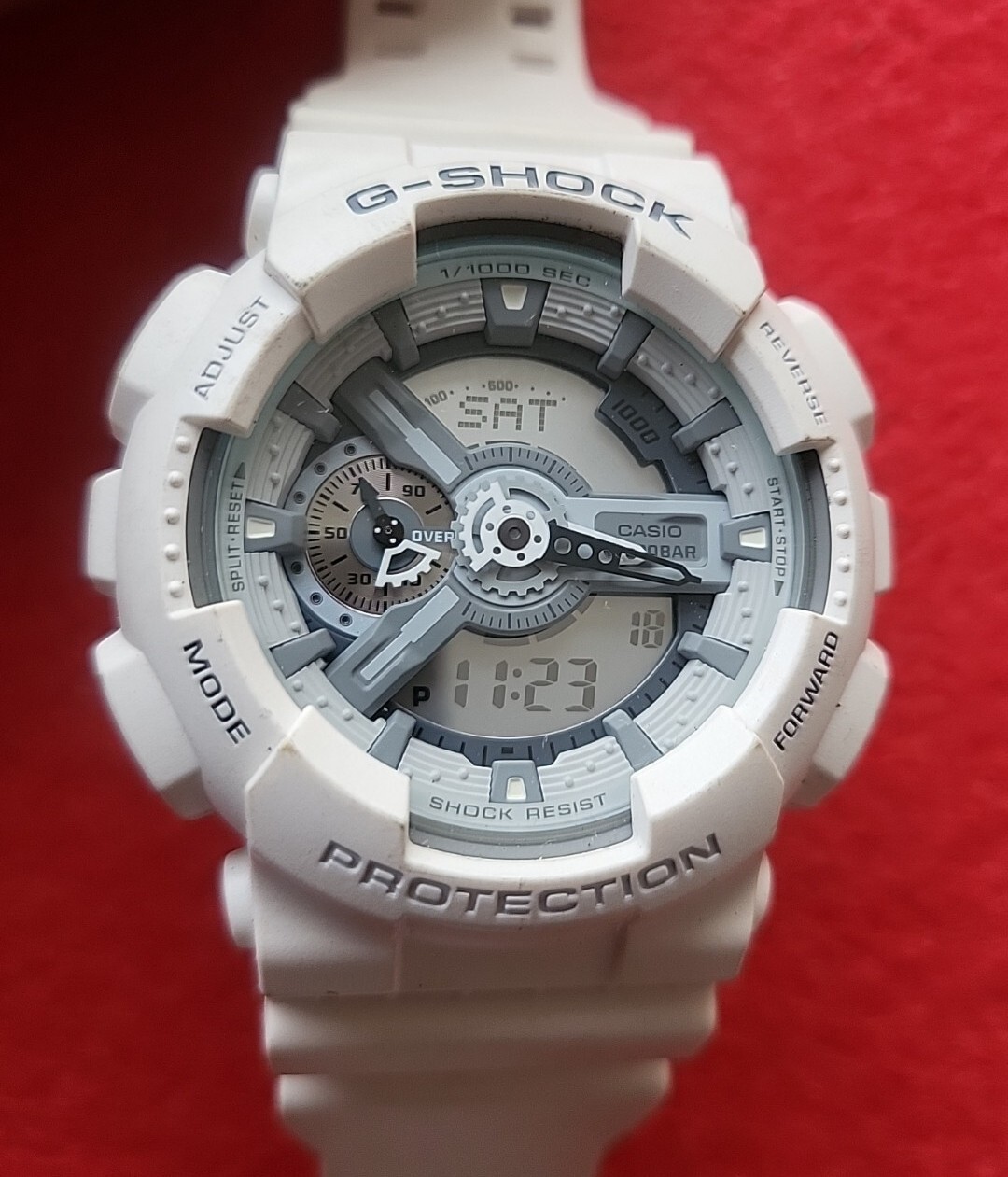 Casio G-shock GA-110C Analog / Digital White (2359