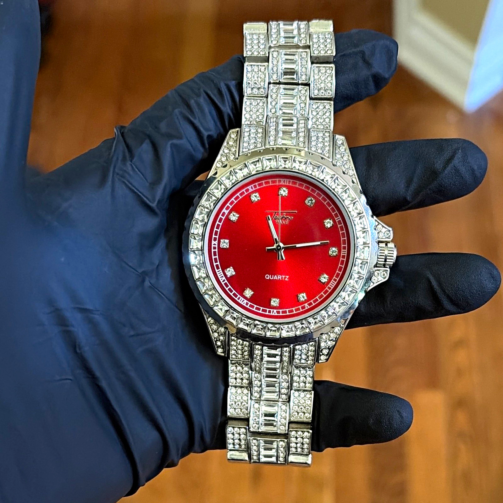 Techno Pavé No. 9161 Quartz Analog Red Dial Diamond Bezel Silver Bracelet