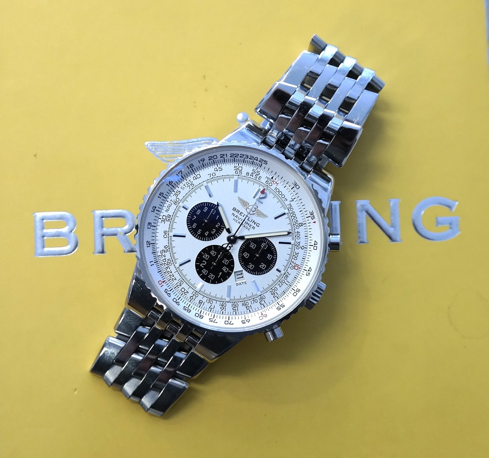 Breitling Navitimer Heritage Chrono, A35350, Orig Box & Travel Case, Runs Well