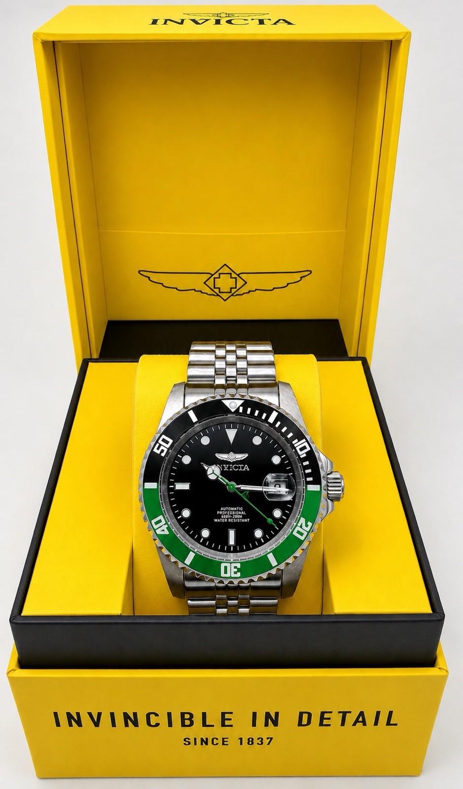 Invicta Pro Diver Automatic Diver 200m Black Dial Green/Black Bezel Box