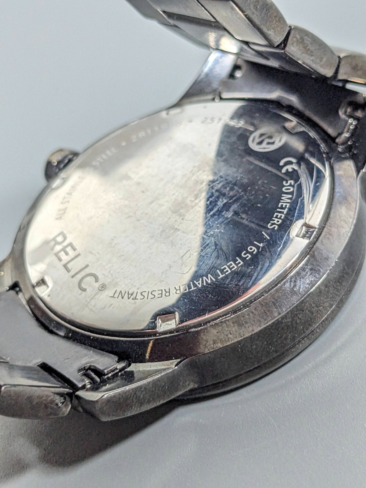 Relic Womans Gray Metallic Dial Round Case Stainless Band Watch 6.75 in Date