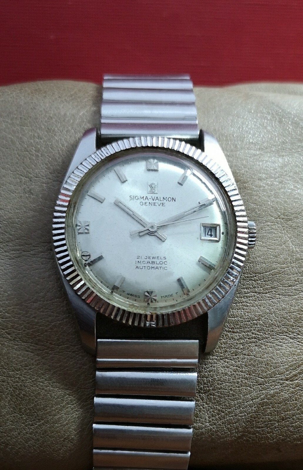 SIGMA-VALMON GENEVE AUTOMATIC ETA2452 SS VINTAGE 60’s RARE 21J SWISS WATCH.