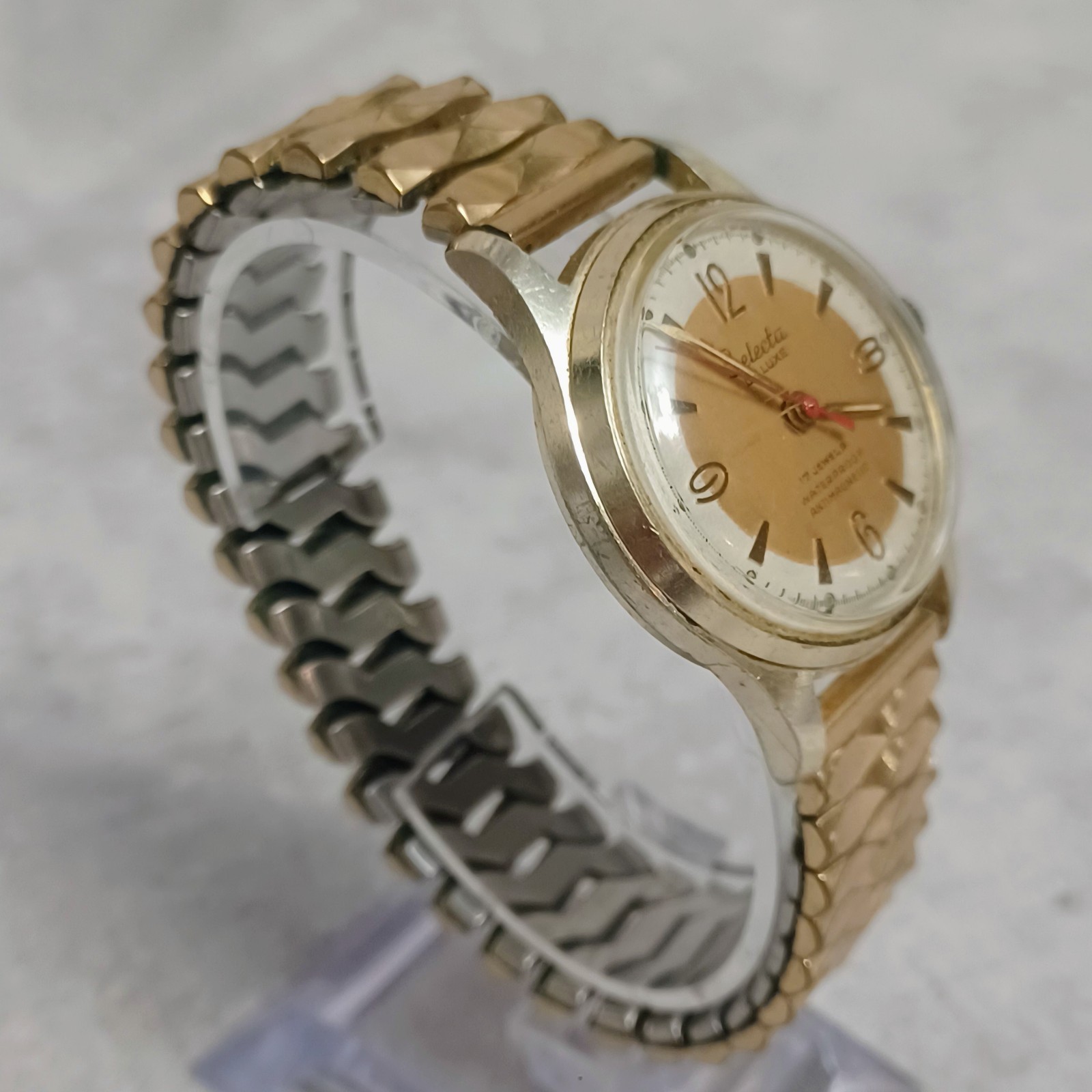 VTG Selecta De Luxe 17 Jewels Automatic Watch runs waterproof anti-magnetic