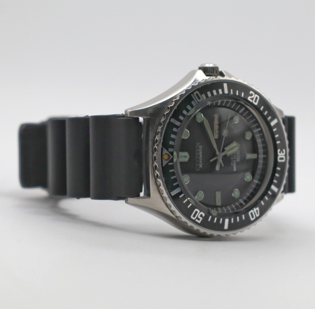Vintage CITIZEN Diver’s Automatic 150m “PADDLE” 51-2273 Day/Date men’s watch