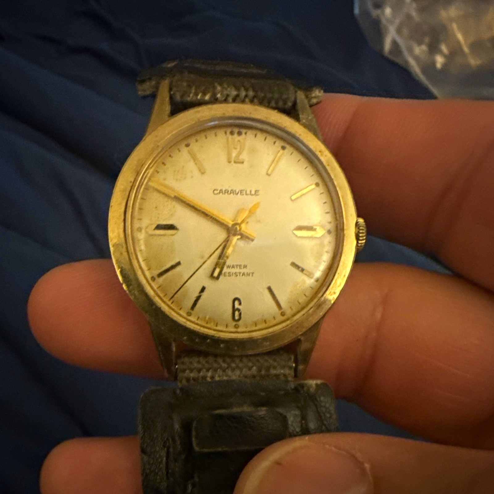 Caravelle Vintage Manual Mechanical Watch 17 Jewels Silver Dial Gold tone Case