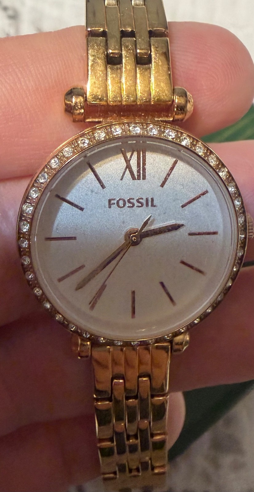 Fossil Rose Gold Tone Woman’s Watch 32mm Diamond Bezel Date ES2889.