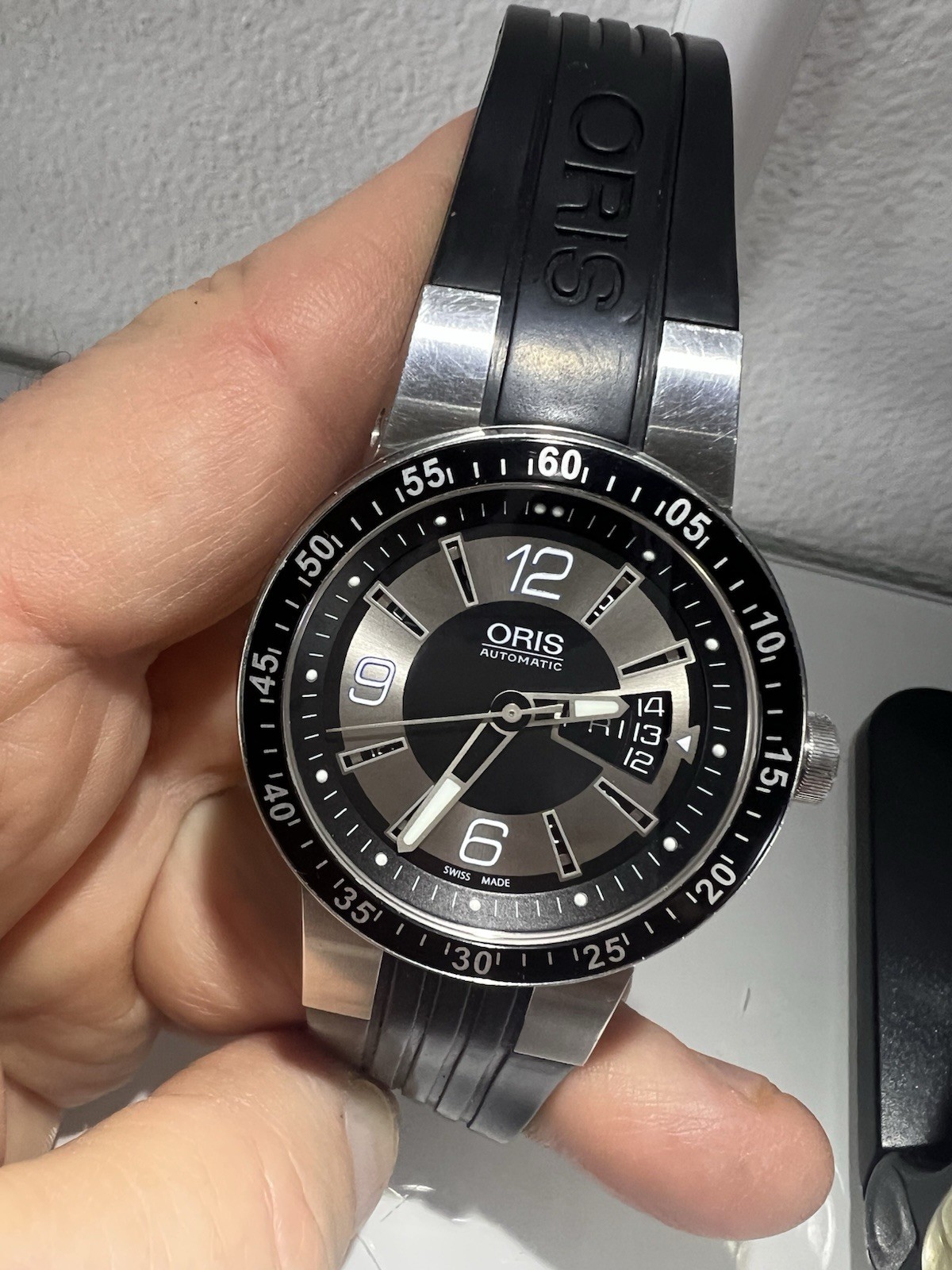 Oris Williams F1 Team Automatic, Day, Date, Sapphire Crystal, Ceramic Bezel.