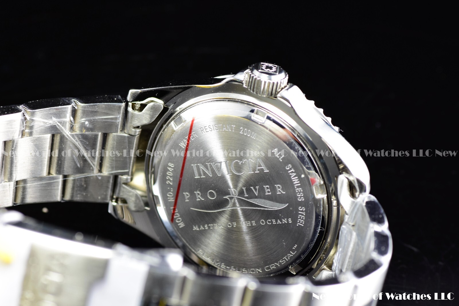 Invicta Men’s Pro Diver Silver Dial Diamond Bezel Stainless Steel Bracelet Watch