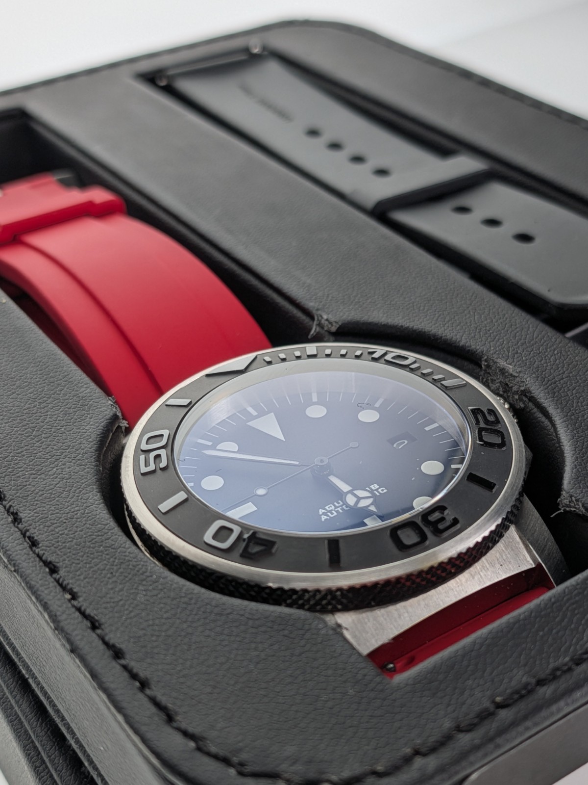 UNDONE Aqua-Sub Automatic NH35A Diver Watch Steel 100M Box Extra Strap