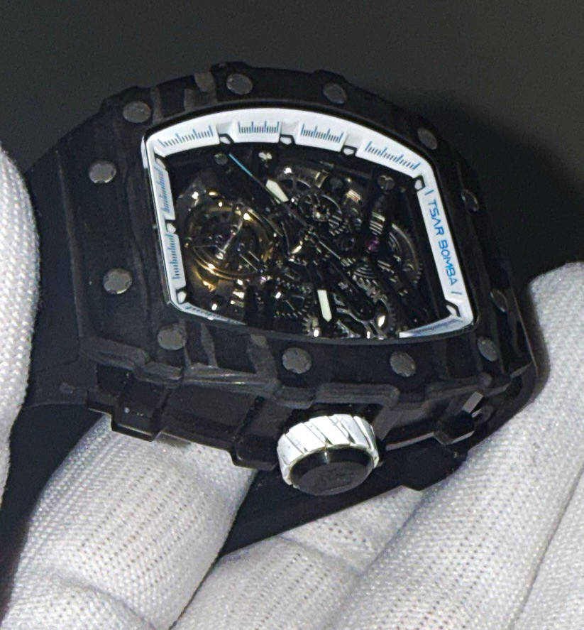 TSAR BOMBA Men’s Automatic Skeleton Watch Sapphire Crystal 43 mm Black Rubber