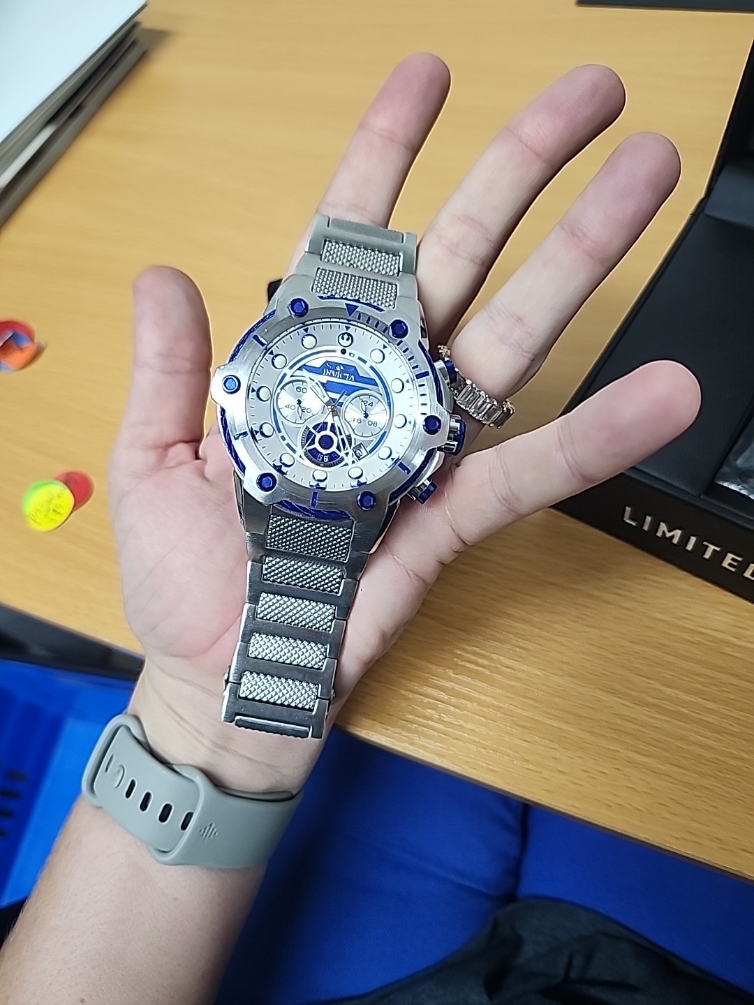 Invicta NWT Early Version Limited Edition Star Wars R2-D2 Watch