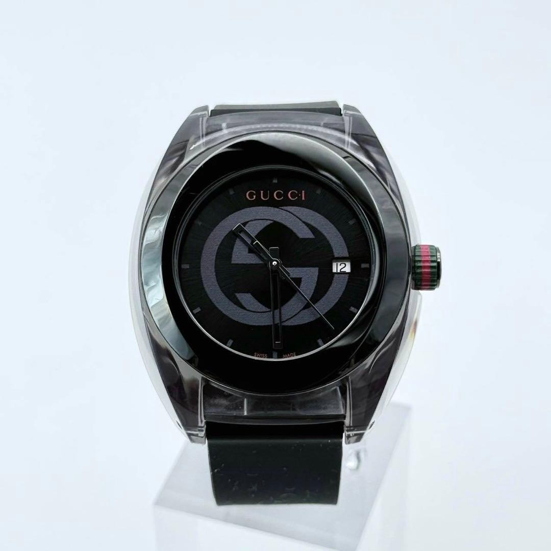 Gucci 137.1 Sync Quartz Black Dial Date Leather Strap Mens Watch Auth