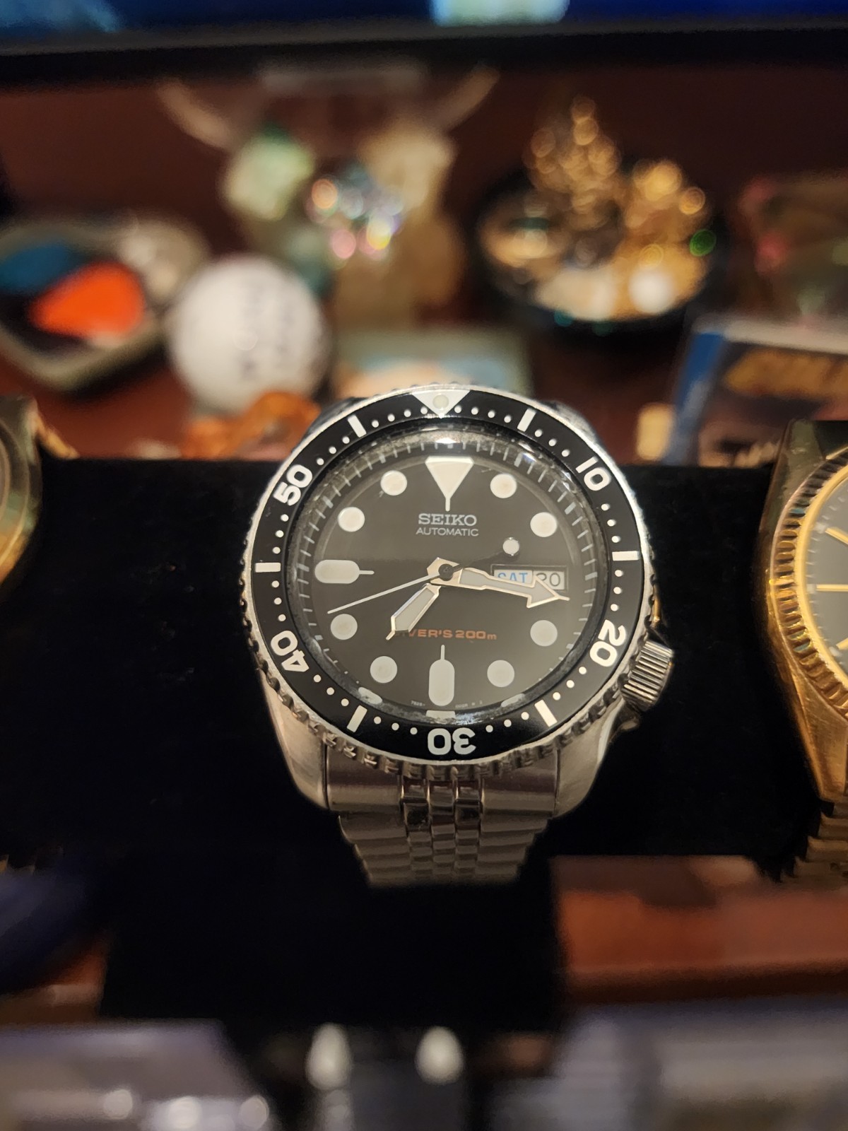 Seiko Men’s Black Watch – SKX007 K