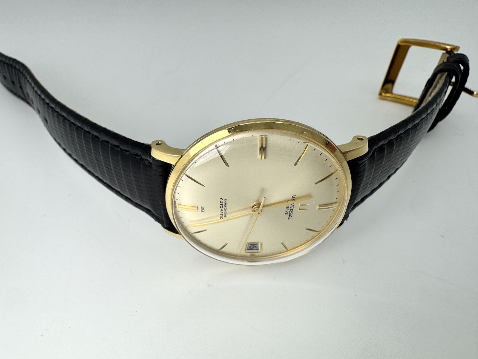 1960s Universal Genève Chronometer Automatic 18K Gold Micro-rotor 218-2