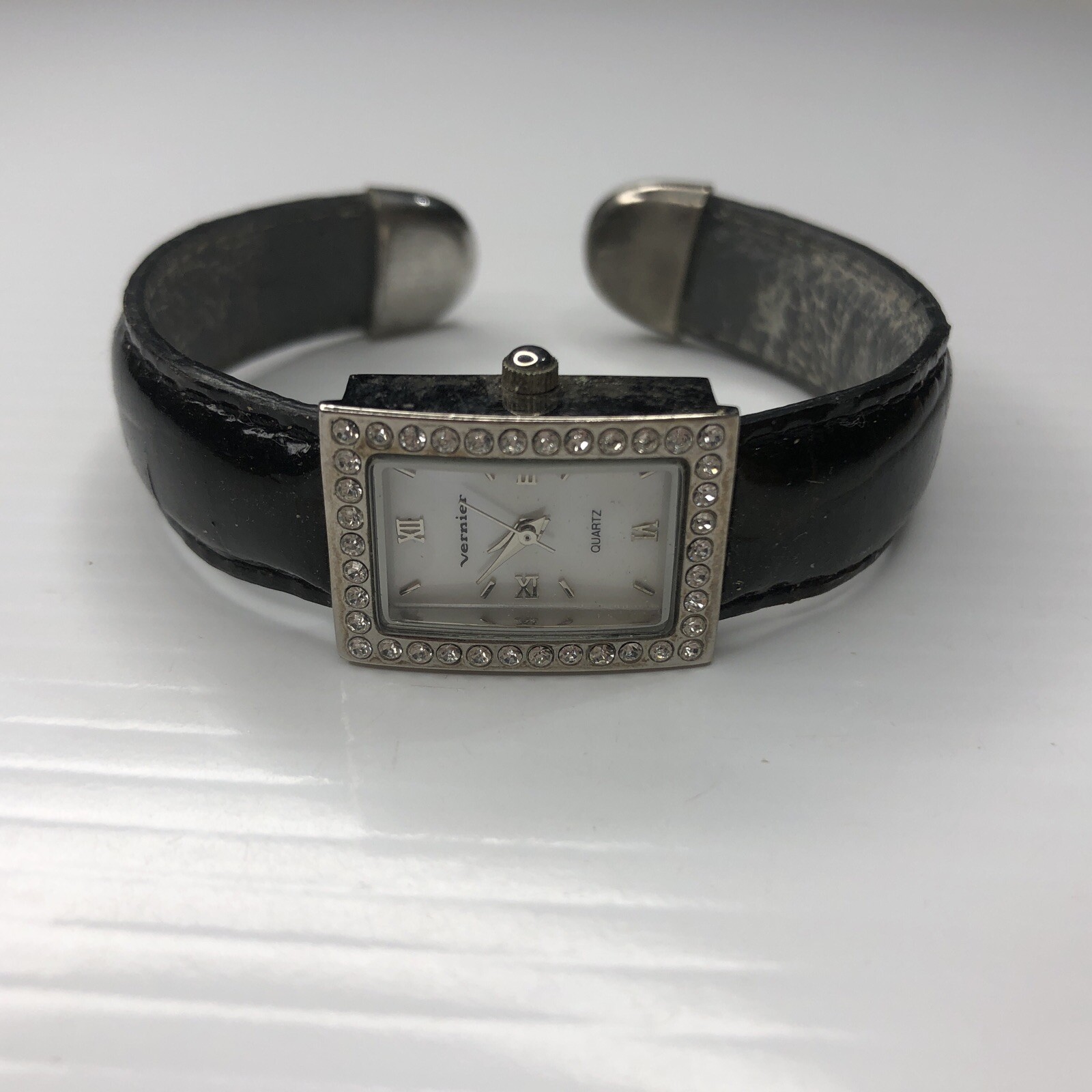 X10 Vernier Dark Green Patent Lizard Leather Cuff Retro Crystals Watch Untested