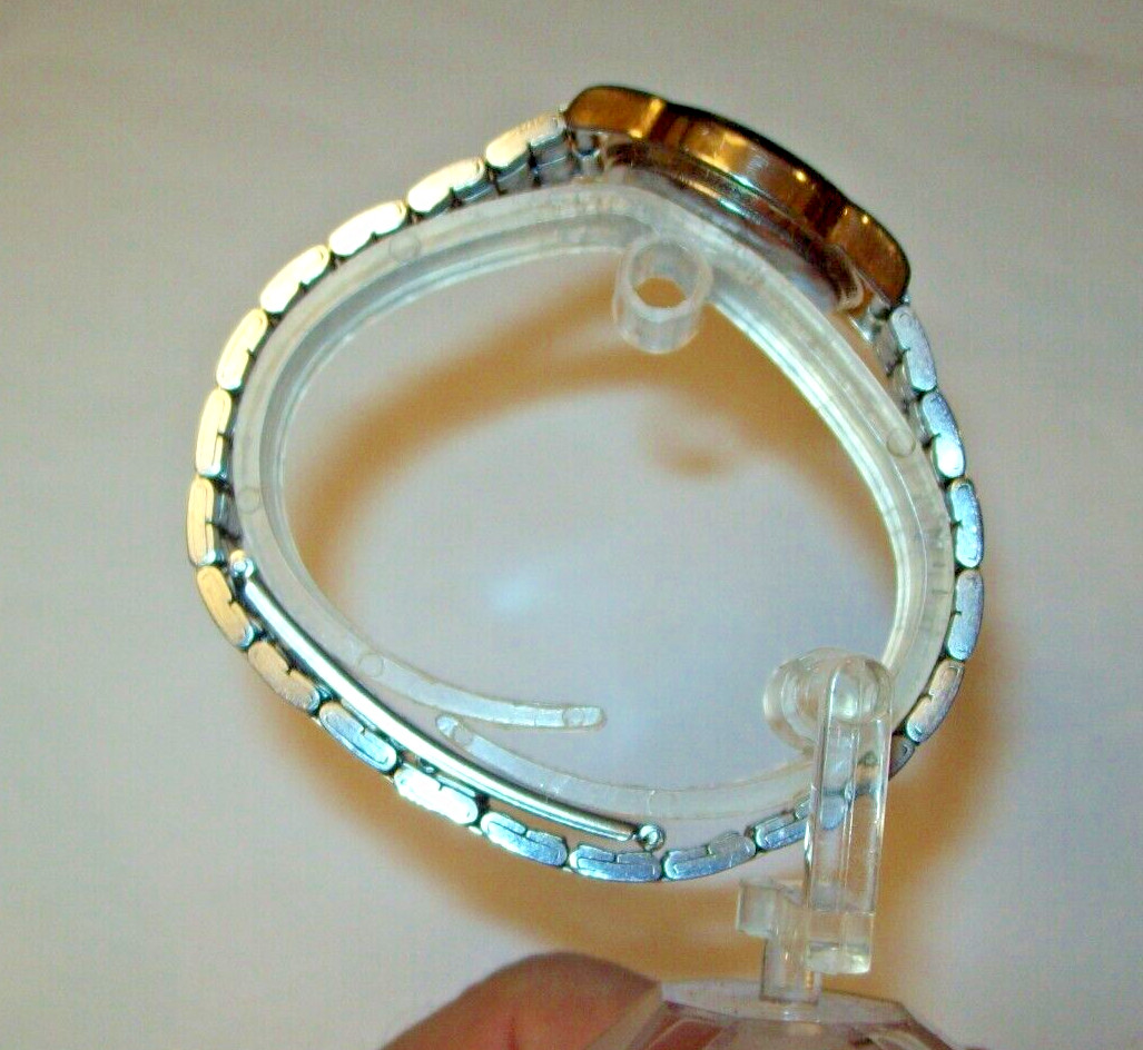 Simple Easy Reader Ladies Watch Quartz w/Nice Mesh Stainless Steel Hidden Clasp