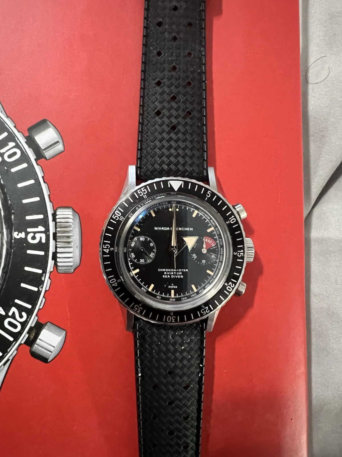 Nivada Grenchen Chronomaster Aviator Sea Diver Broad Arrow 38mm – Black Dial