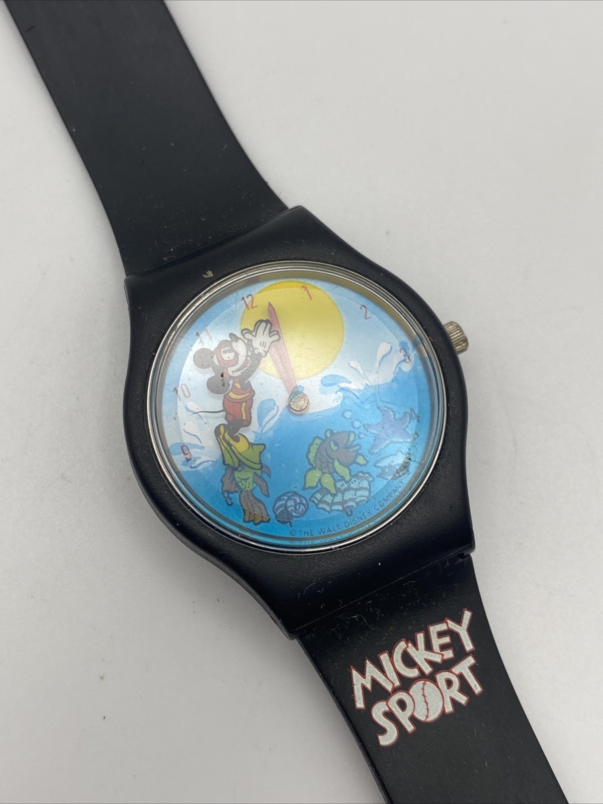 VTG Disney Store Mickey Mouse Sport Swimming Watch Mystery Swim Dive Scuba Fish