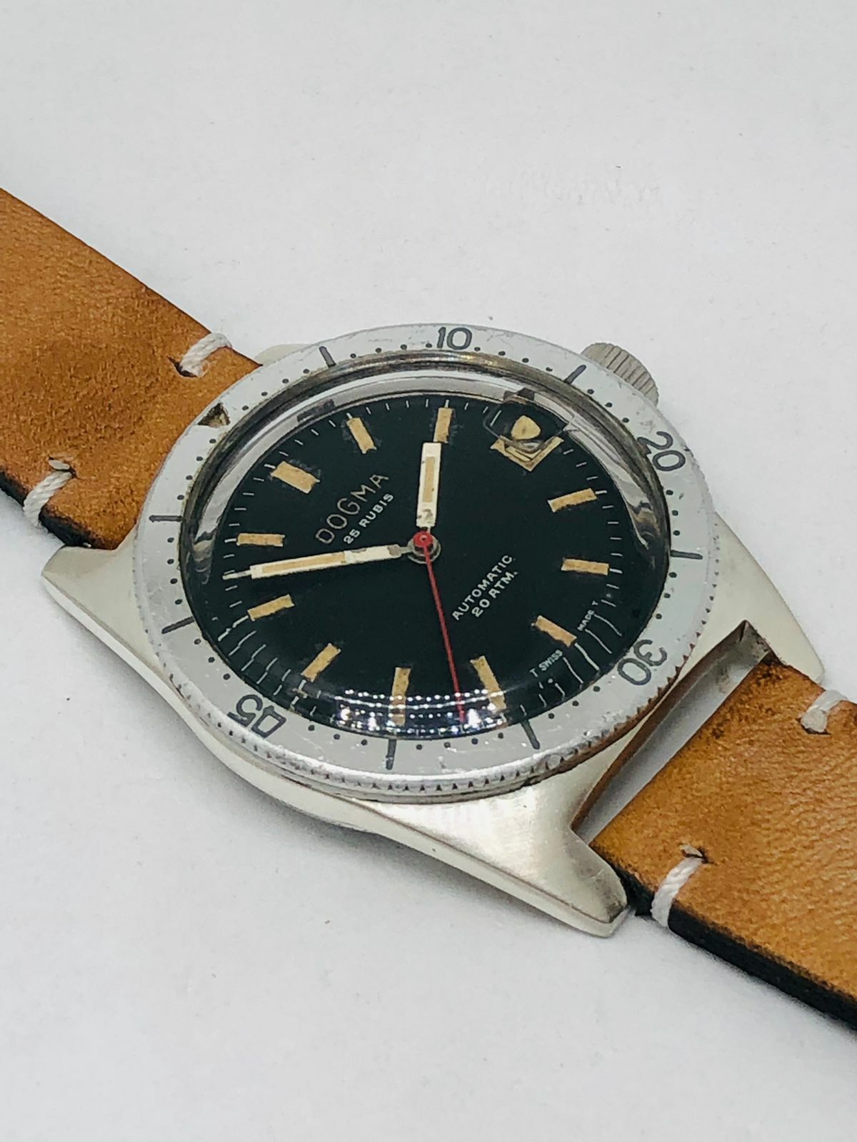RARE DOGMA DE LUX AUTOMATIC DIVER`S Ref.511301 Cal. F 4007 200m 20 ATM. CALENDAR