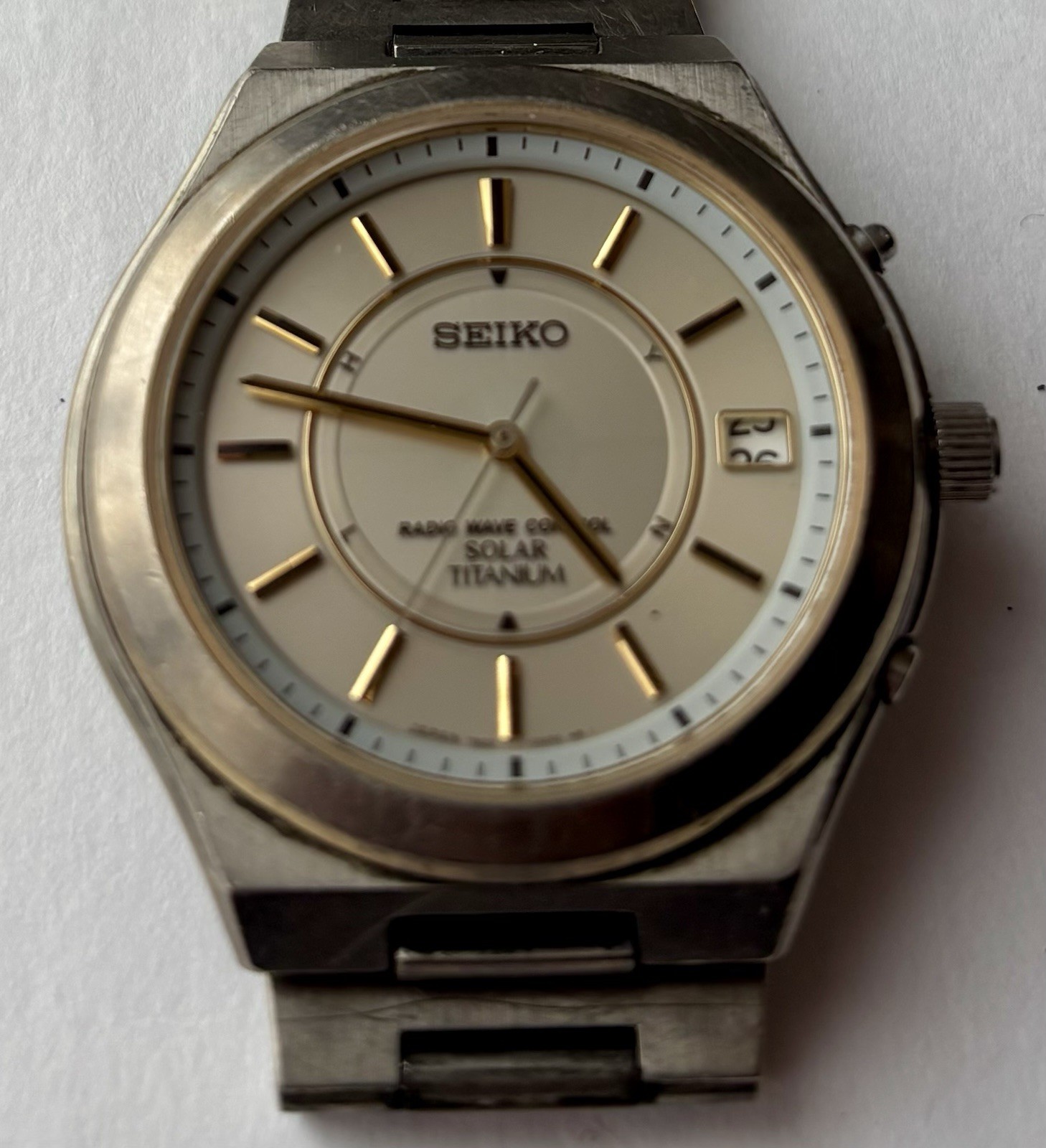 SEIKO 7B22-0AEC Titanium Solar Radio Controlled Men’s Watch Champagne Dial Japan
