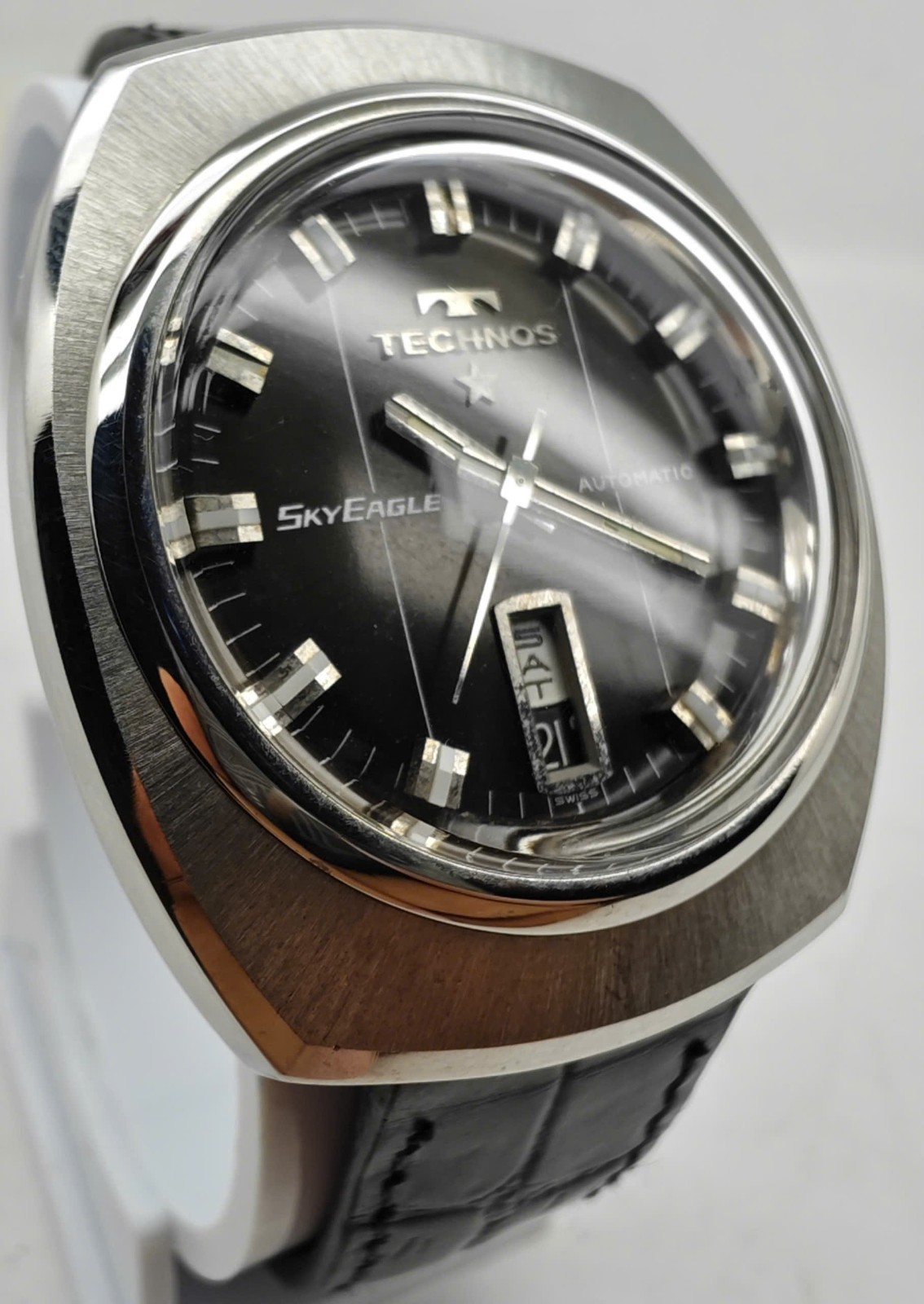Vintage Technos Sky Eagle Automatic 2630 Day-Date Stainless