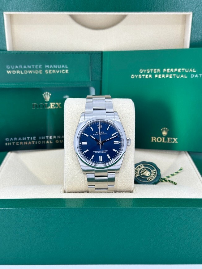 Rolex LADIES Oyster Perpetual 36, Blue dial, Domed, 126000-0003, Unworn, 2023