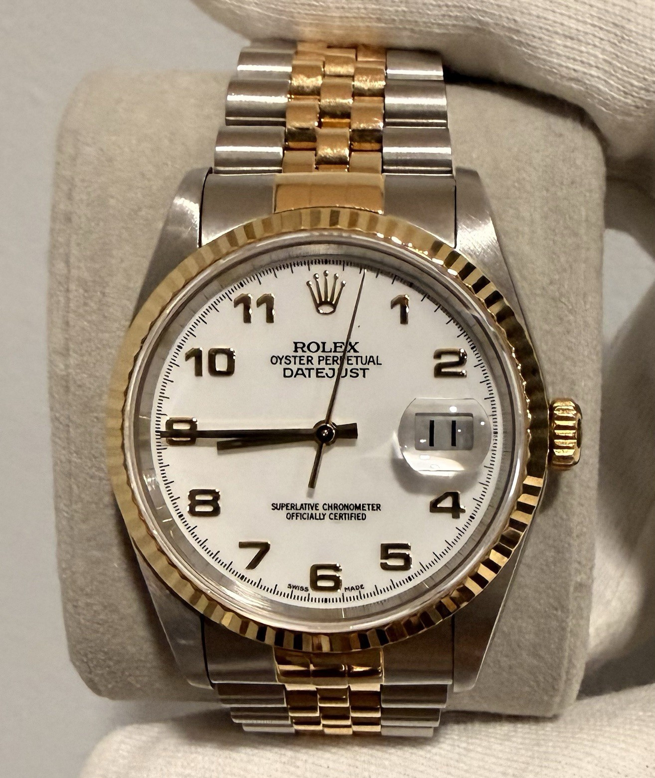 Rolex Datejust Two-Tone Fluted Bezel White Dial Jubilee Date Box Papers