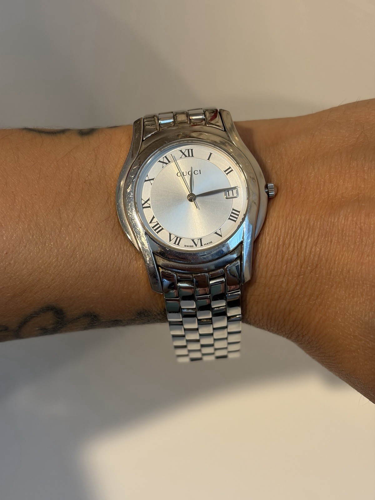 Gucci 5500M Quartz Stainless Steel Mens Watch Water Resistant