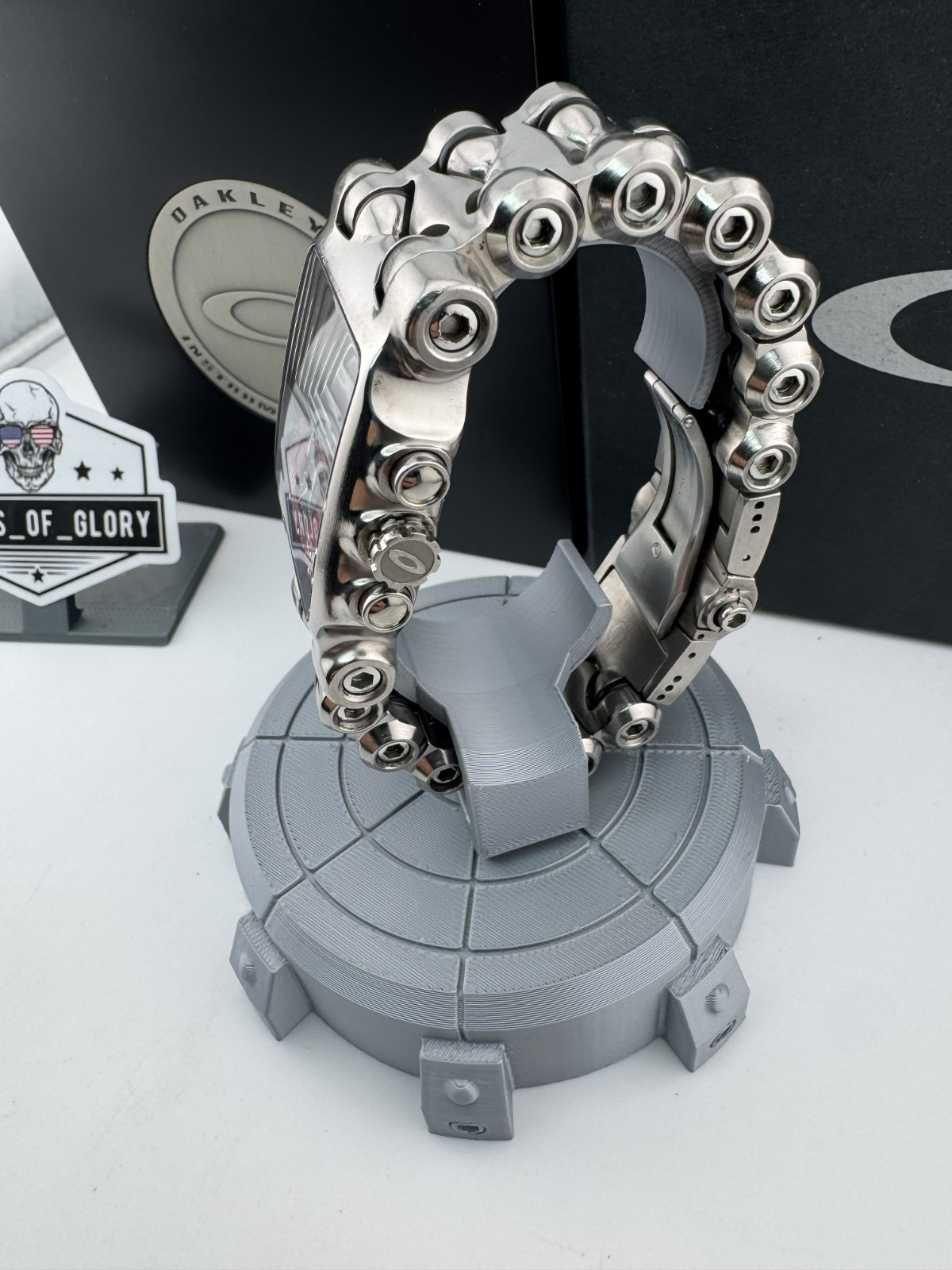 OAKLEY MINUTE MACHINE POLISHED TITANIUM W/ RED DIAL WATCH 10-251 TIME TANK GEN 2
