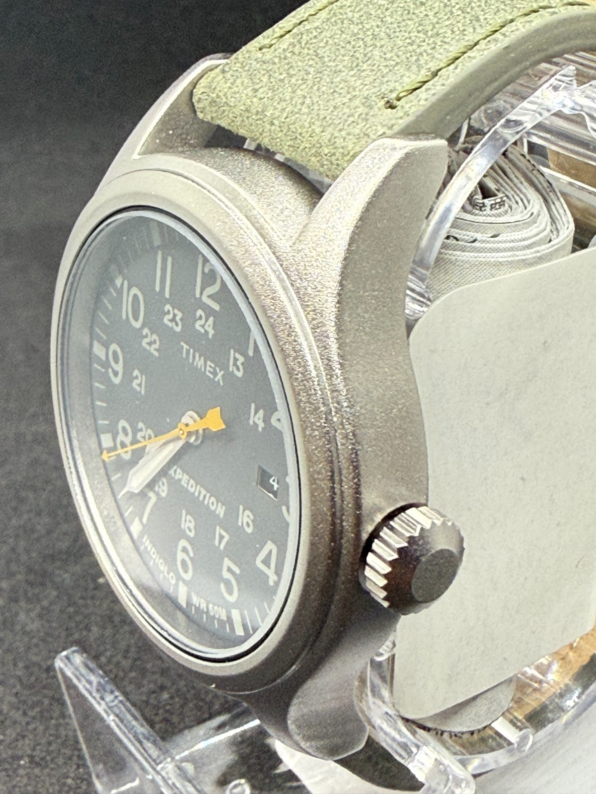 TIMEX MEN’S EXPEDITION SCOUT BLACK DIAL GREEN LEATHER STRAP QUARTZ -UT