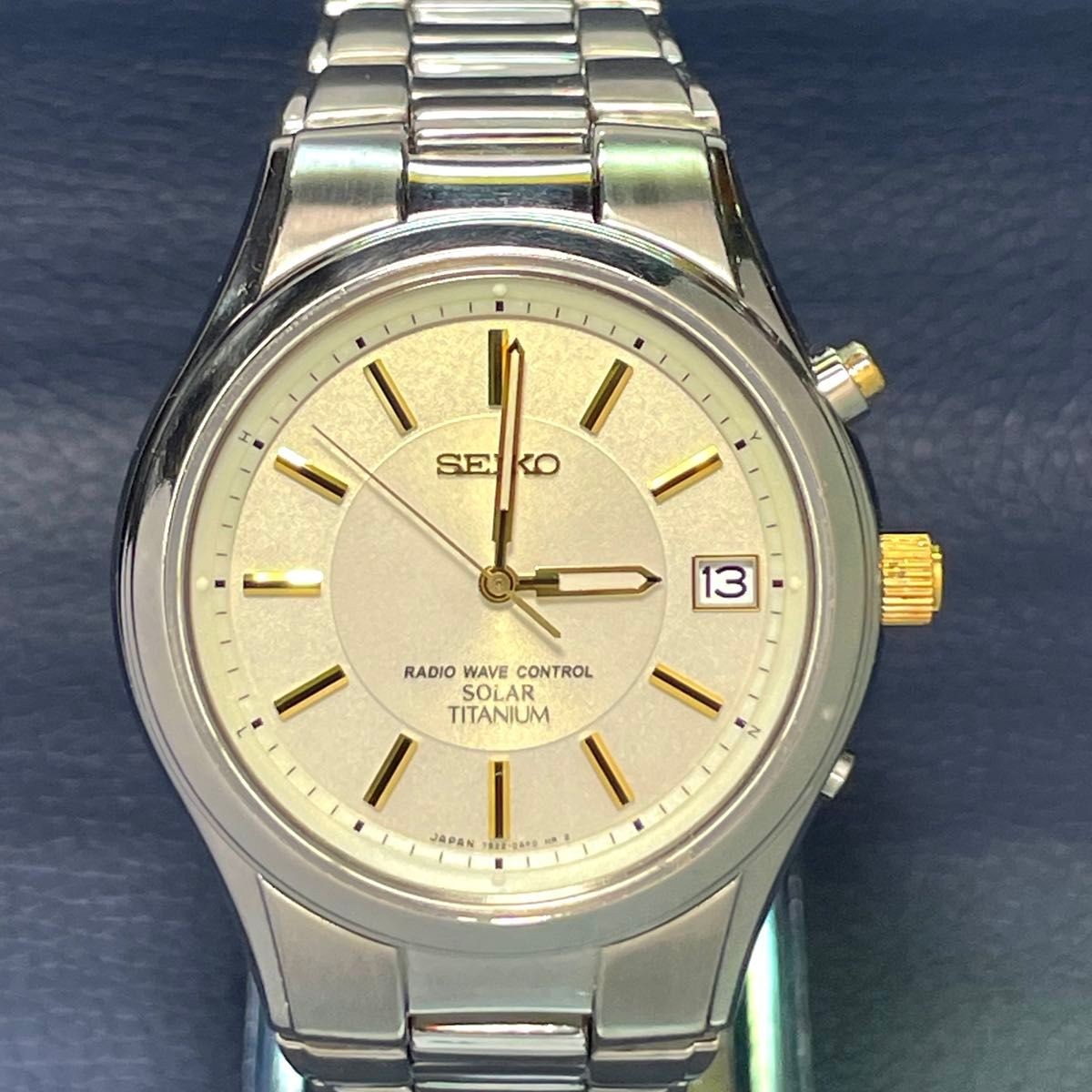 SEIKO SPIRIT 7B22 0AD0 Radio Solar Gold Dial Titanium Men’s Watch Excellent Cond