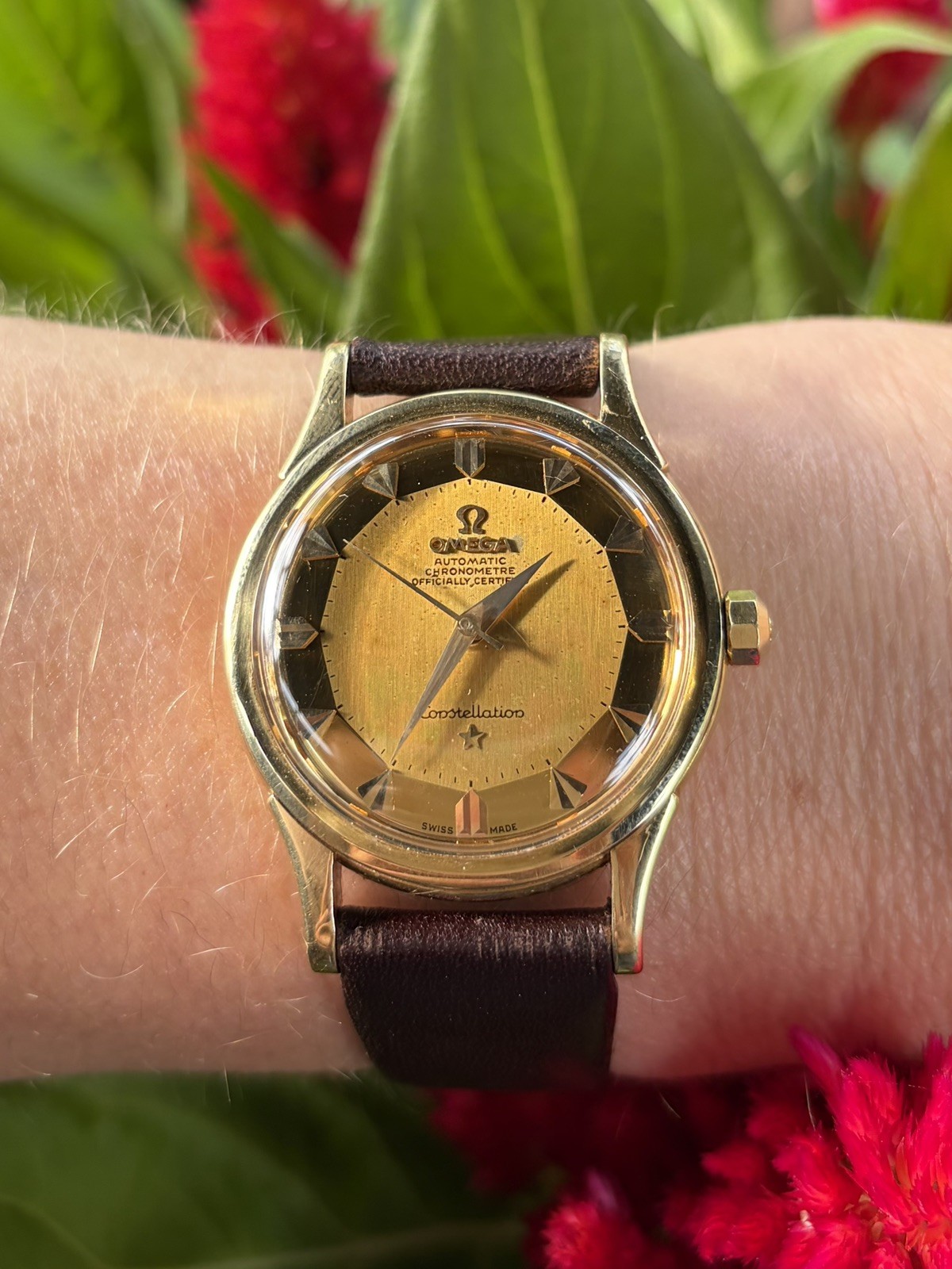 OMEGA Constellation 18K Solid Gold Pie Pan 34mm Ref. 2852-53 SC Box & Receipt