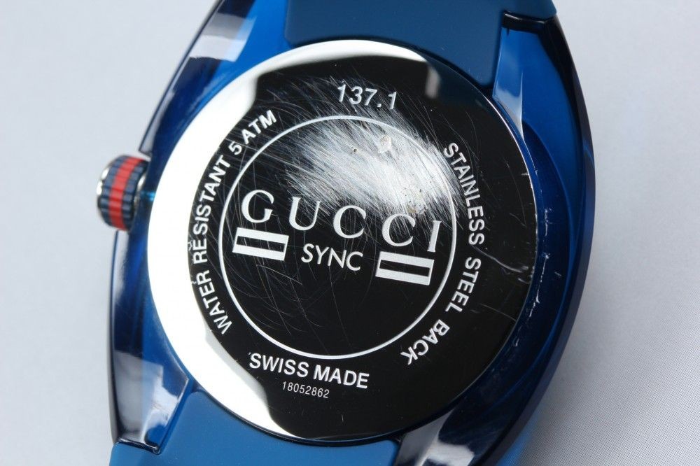 Functional GUCCI Sync YA137104A 137.1 blue date bracelet original box manual qua