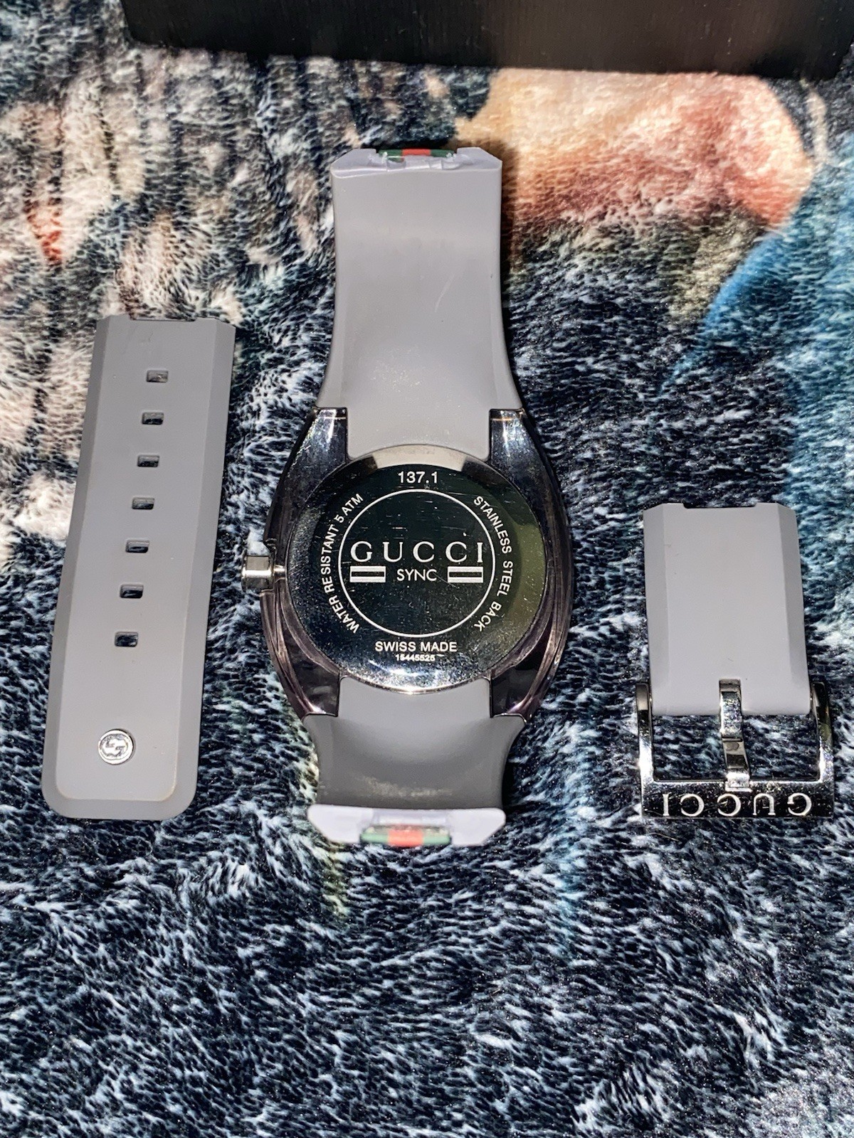Authentic Gucci Sync 137.1 Swiss Quartz Watch Runs W/ Original Box & Papers