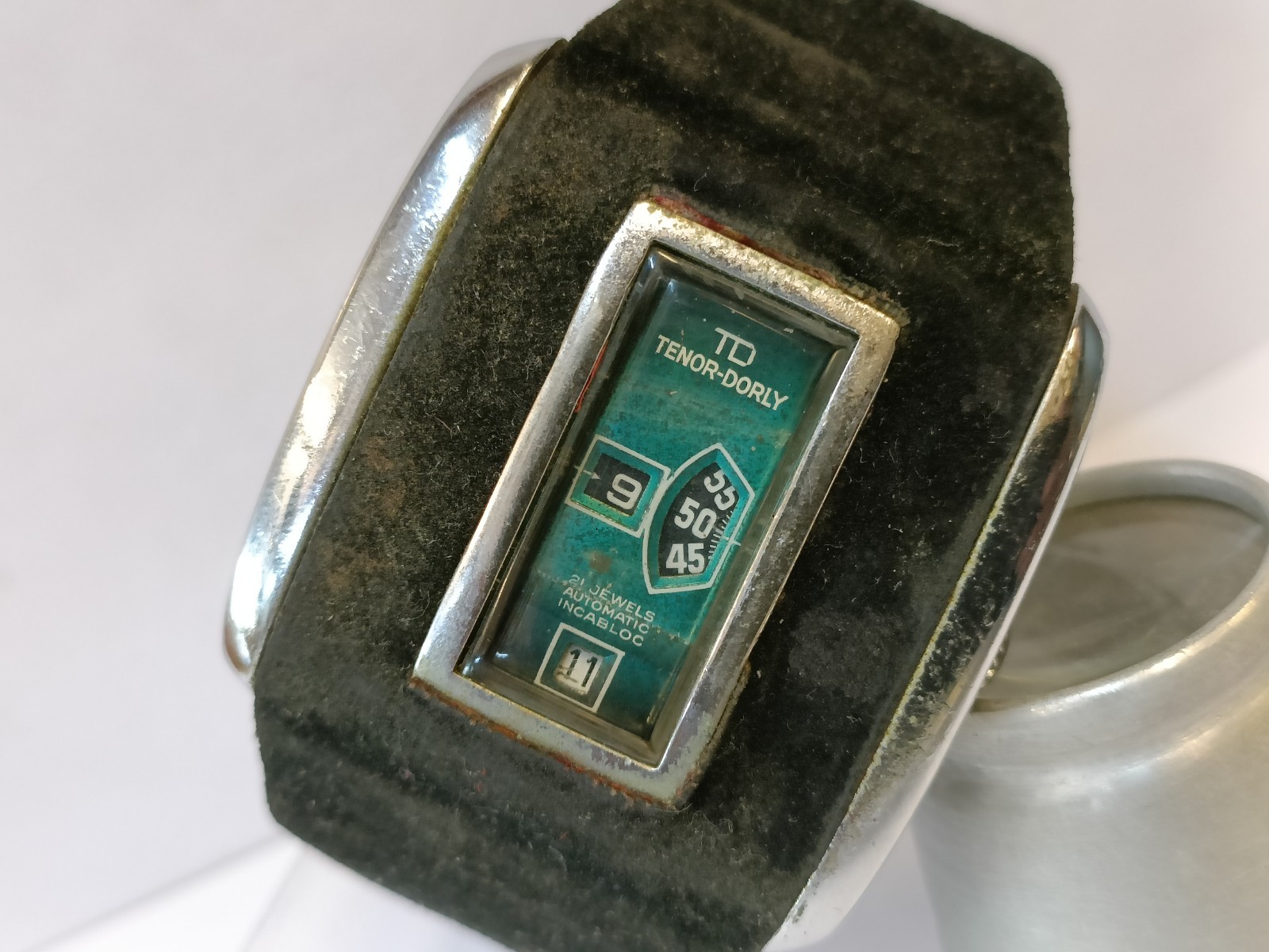 TENOR-DORLY DIGITAL JUMP HOURS AUTOMATIC PATINA GREEN DIAL SWISS MEN’S WORKING