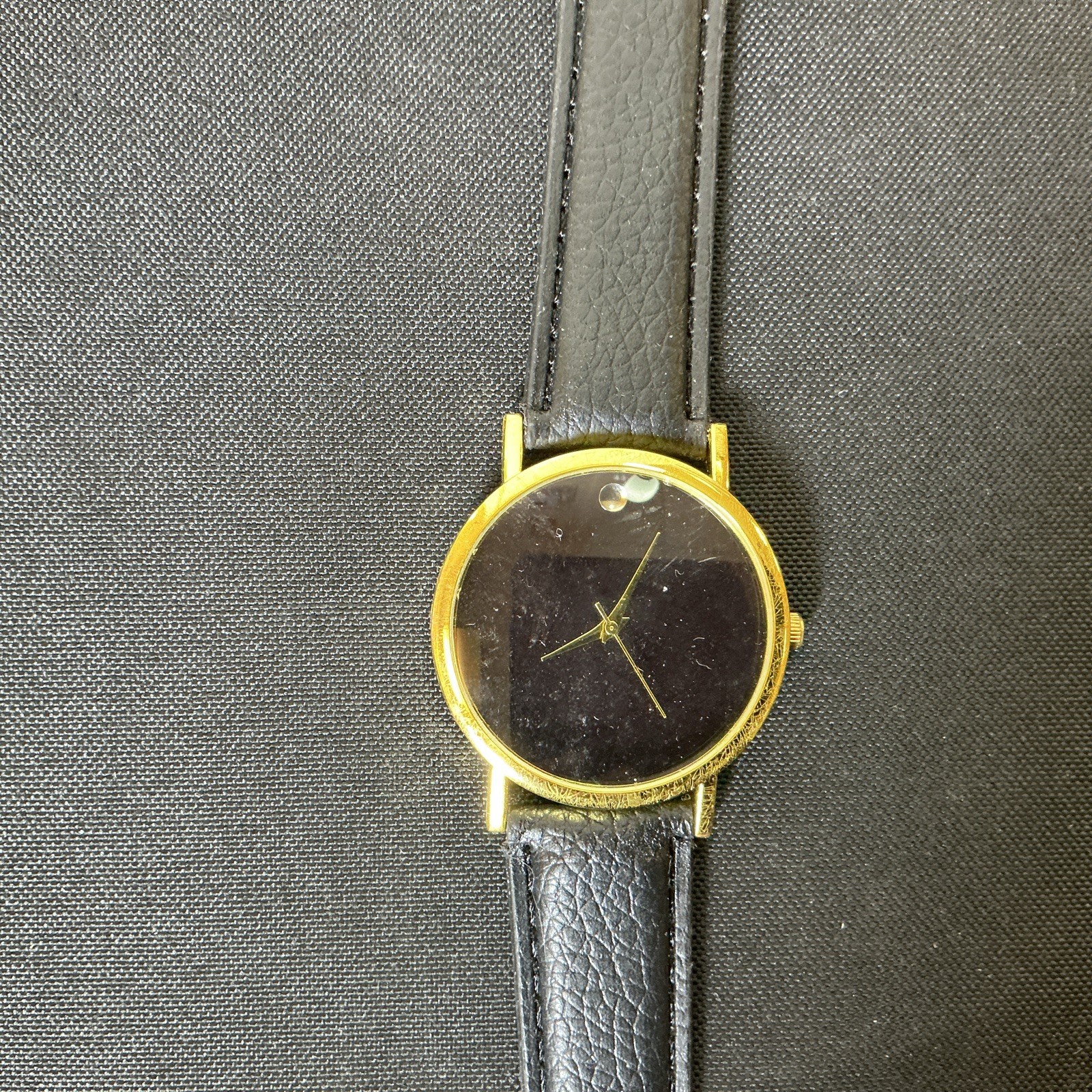 Black Numberless Wrist Watch W/ Leather Strap
