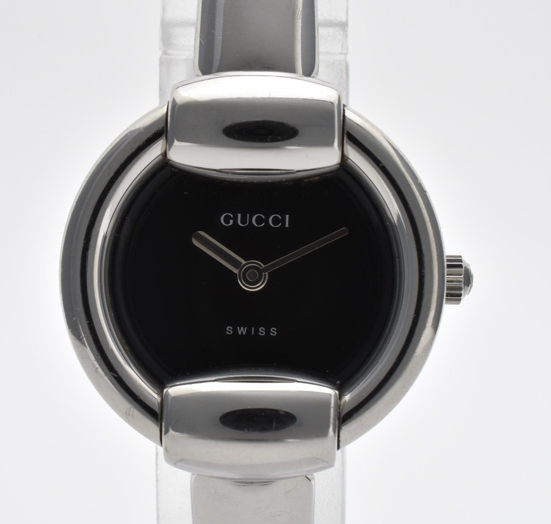 GUCCI 1400L 25mm Black Round Dial Bangle Quartz Women’s Watch Vintage From JAPAN