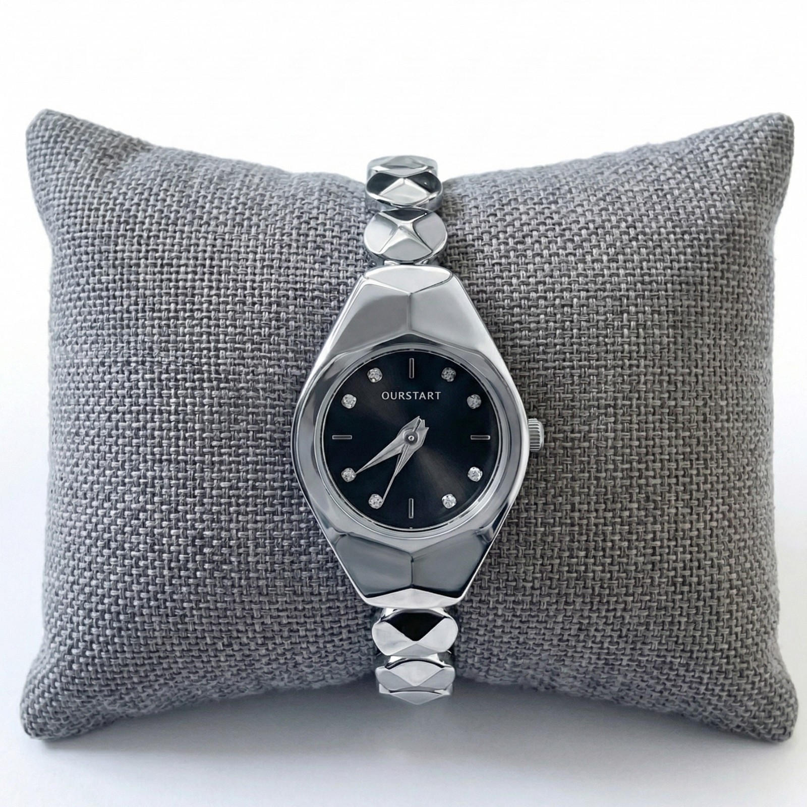 [US STOCK] Luxury Women Bracelets Watch Geometric Diamond Dial Quartz WR 30M
