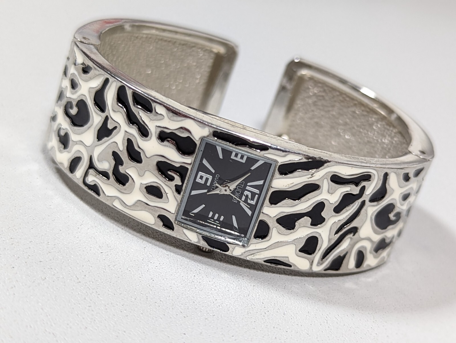 Studio Womans Black Dial White Black Silver Tone Hinge Bracelet Watch 6.75 Inch