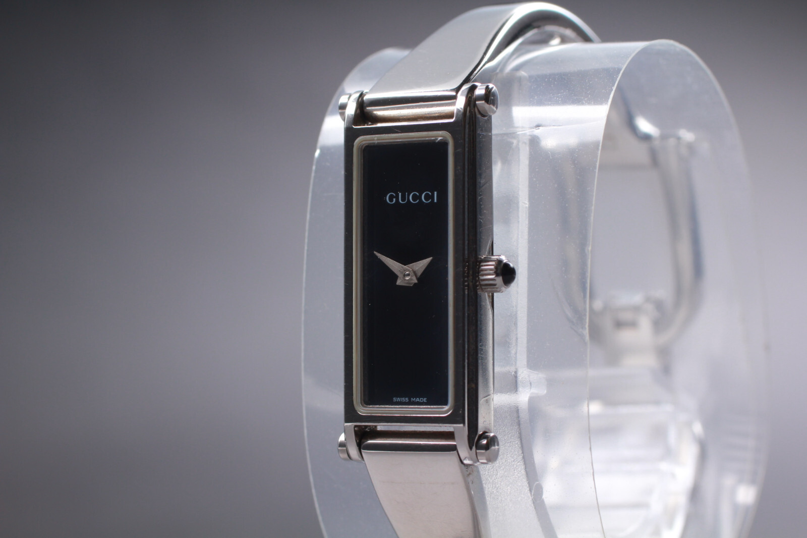 [NEAR MINT] GUCCI 1500L 12mm Black Dial Quartz Bangle For Women From Japan