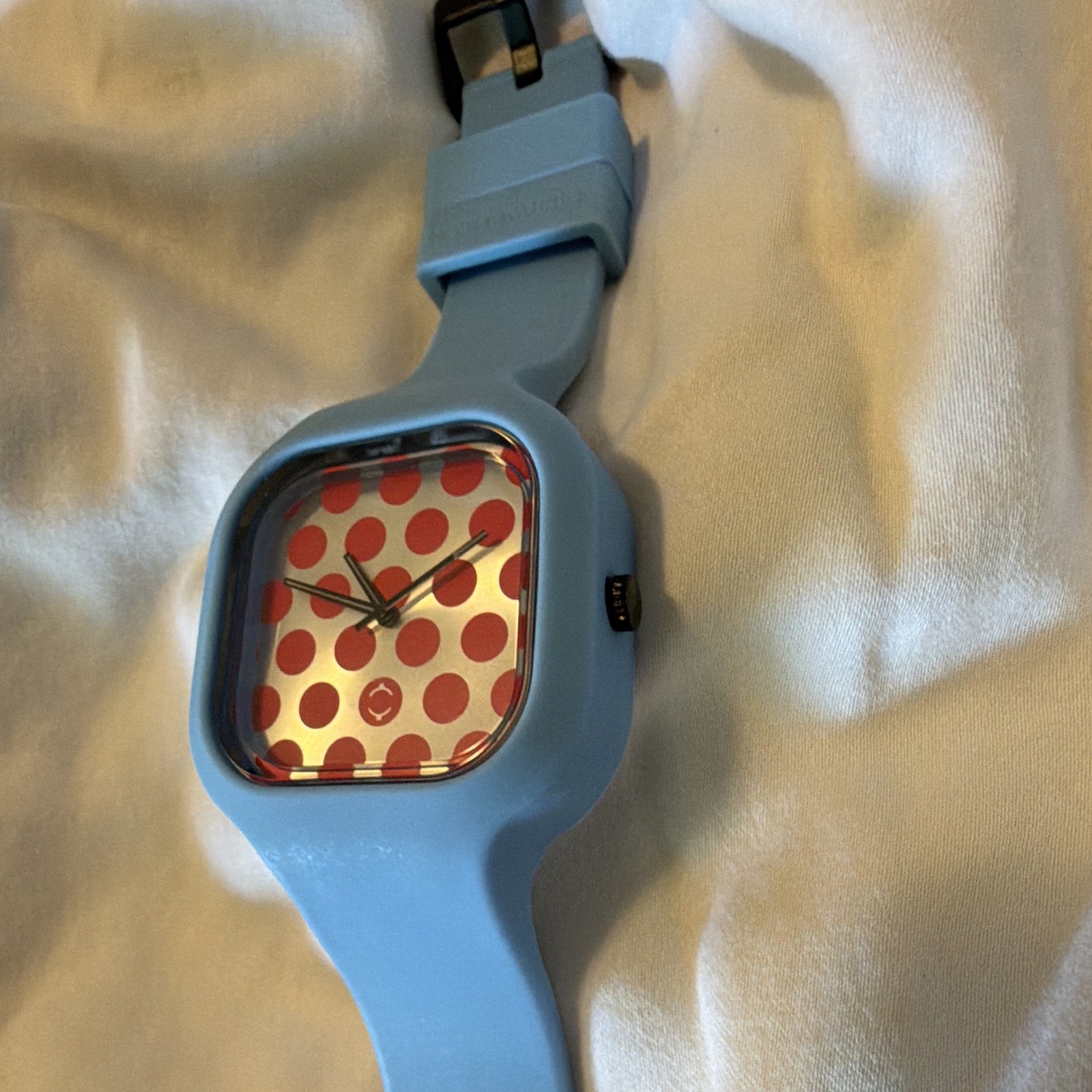 Modify Watches Quartz Square Analog Watch Blue Silicone Strap Red Polka Dot Dial