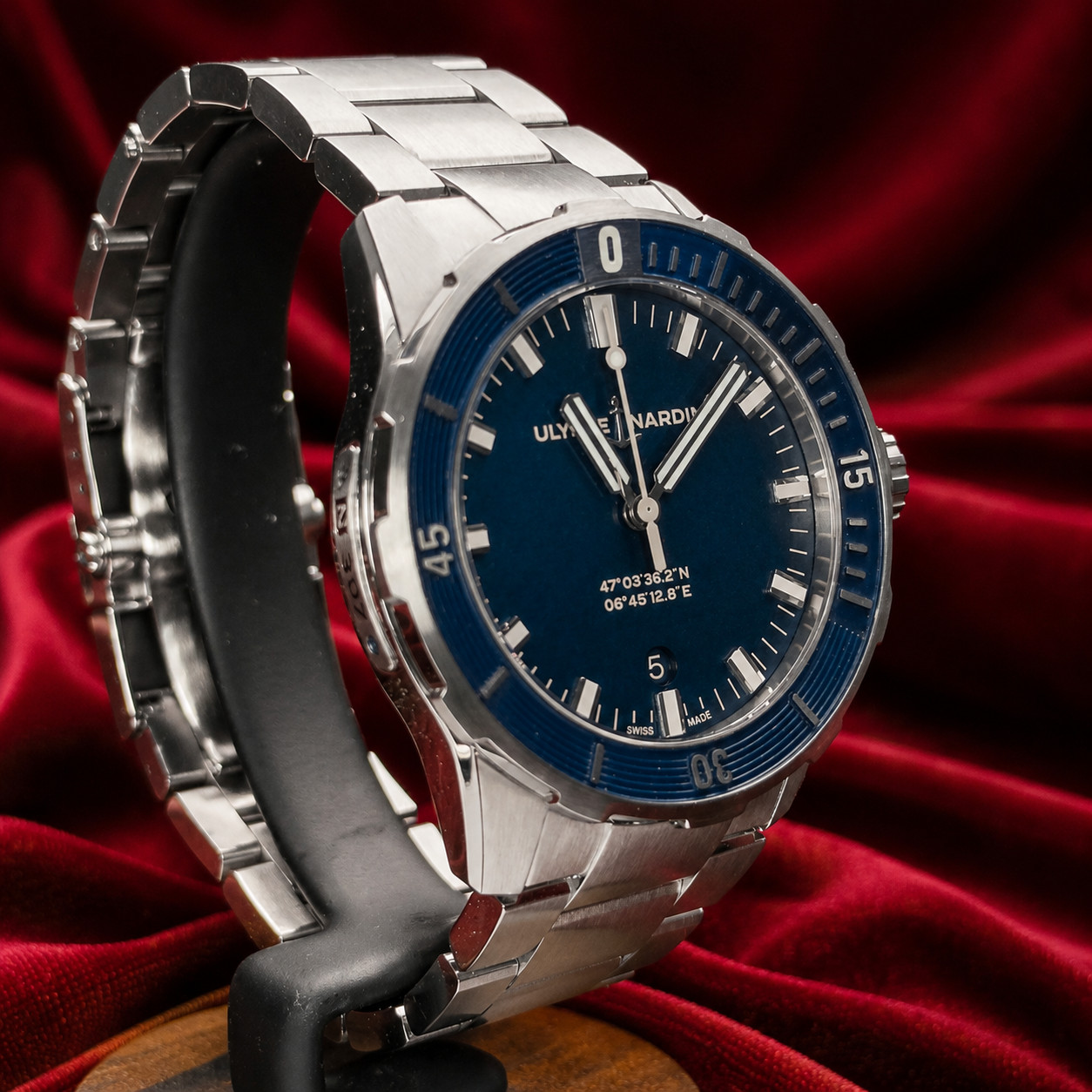 Ulysse Nardin Diver Full Set Blue Men’s Watch – 8163-175/93