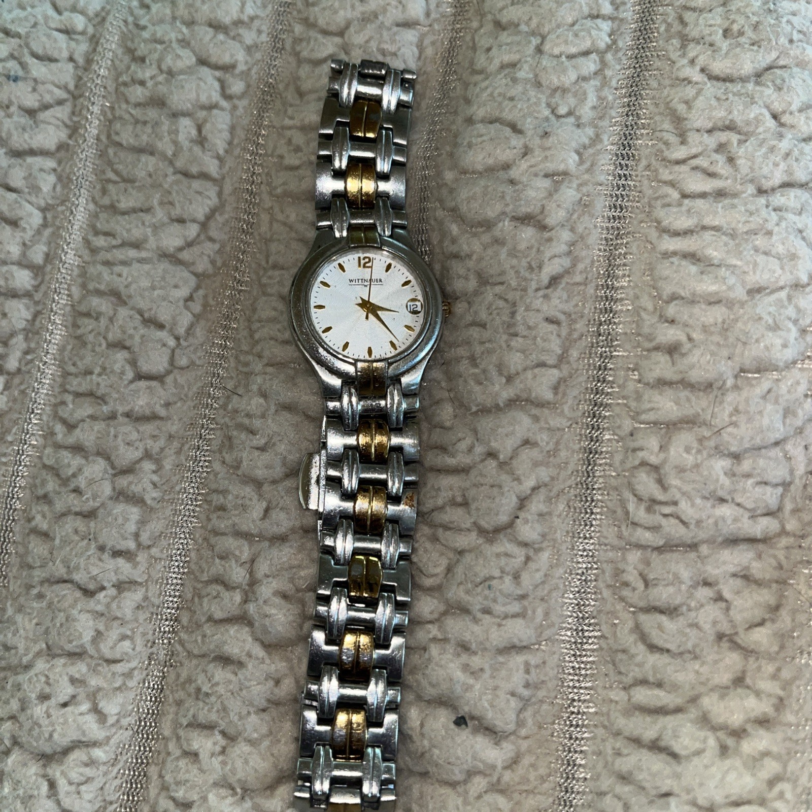 Wittnauer Women Quartz Swiss date stainless gold silver tone 7j watch KW2579