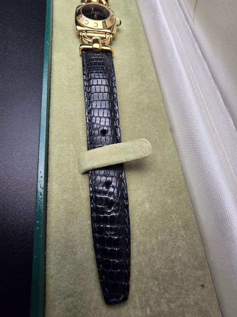 Excellent Condition 6300L GUCCI Watch