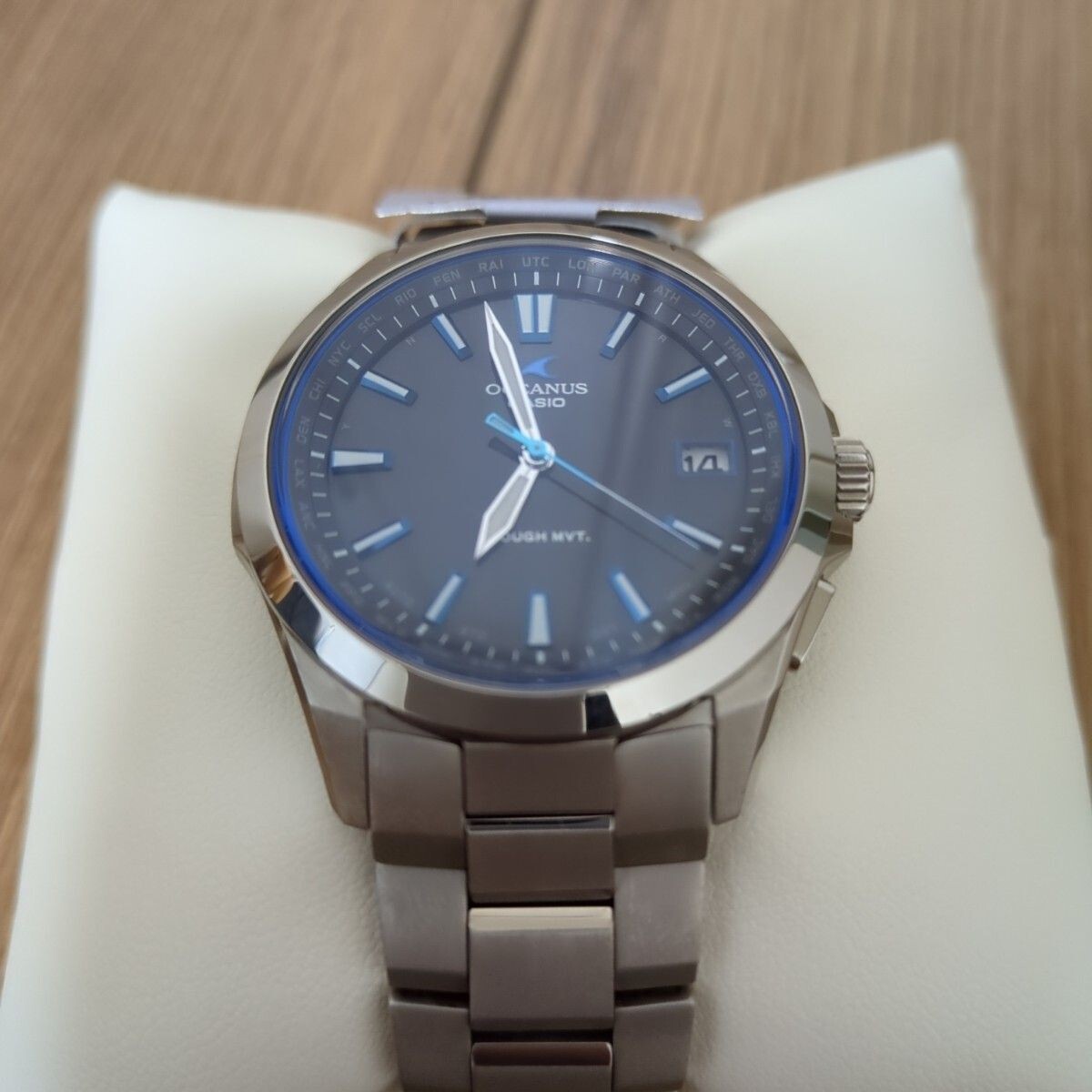 Casio Oceanus OCW-S100-1AJF Radio Solar Titanium Watch From Japan
