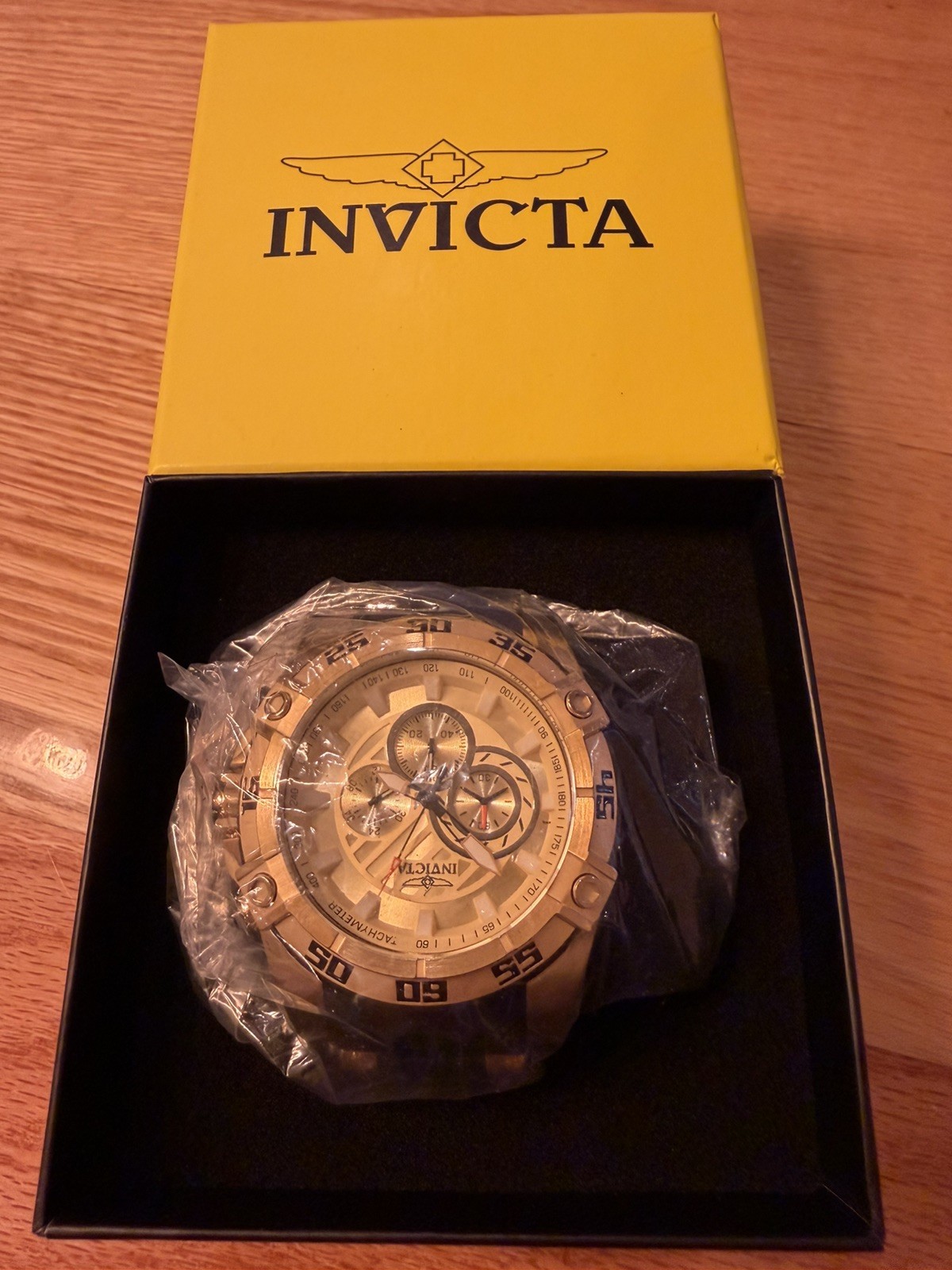 Invicta 25507 Men’s SPEEDWAY 52mm Chronograph Watch New With Box No Papers A6