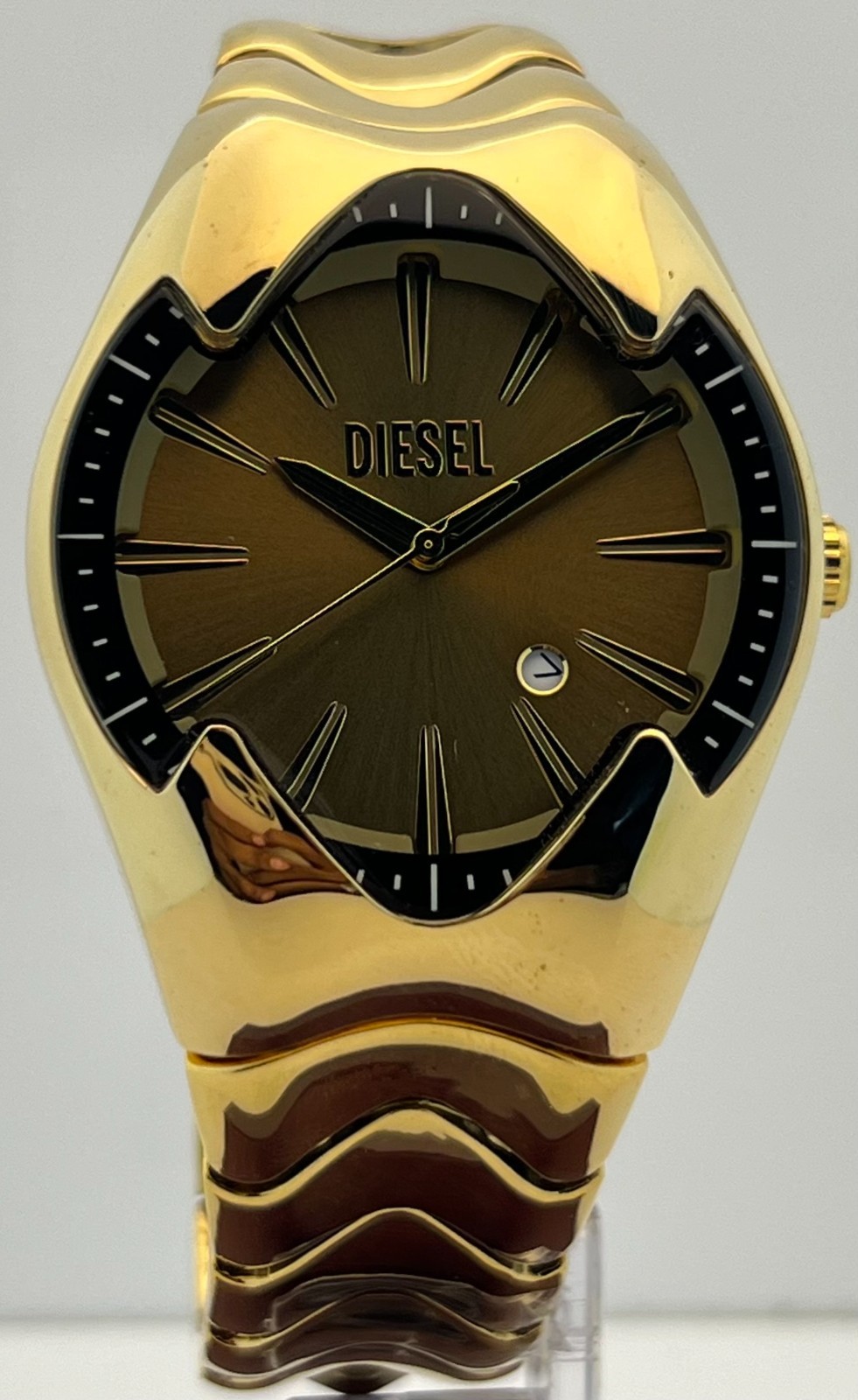 Men’s Diesel Mercurial Date Quartz Gold Dial Perfect Condition Wristwatch
