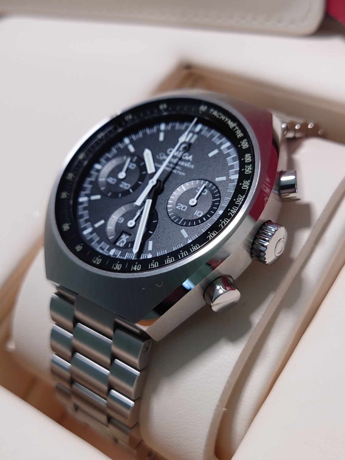 Omega Speedmaster Mark II | Ref 32710435001001 | Calibre 3330 | Box and Papers